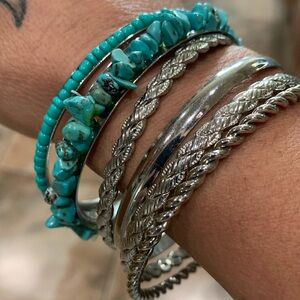 Set of 6 Bracelets Silver and Turquoise